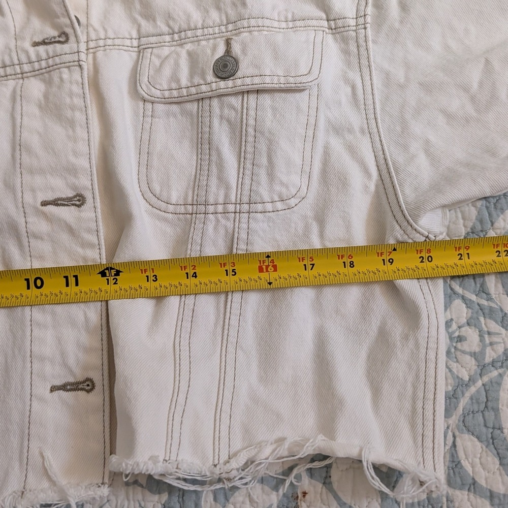 Abercrombie & Fitch‎ Cream Cropped Denim Jacket Raw Hem Off-White Womens Large - Picture 6 of 7